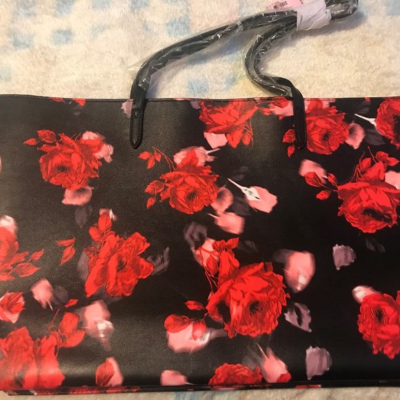 Victoria's Secret Handbang - Picture 3 of 5